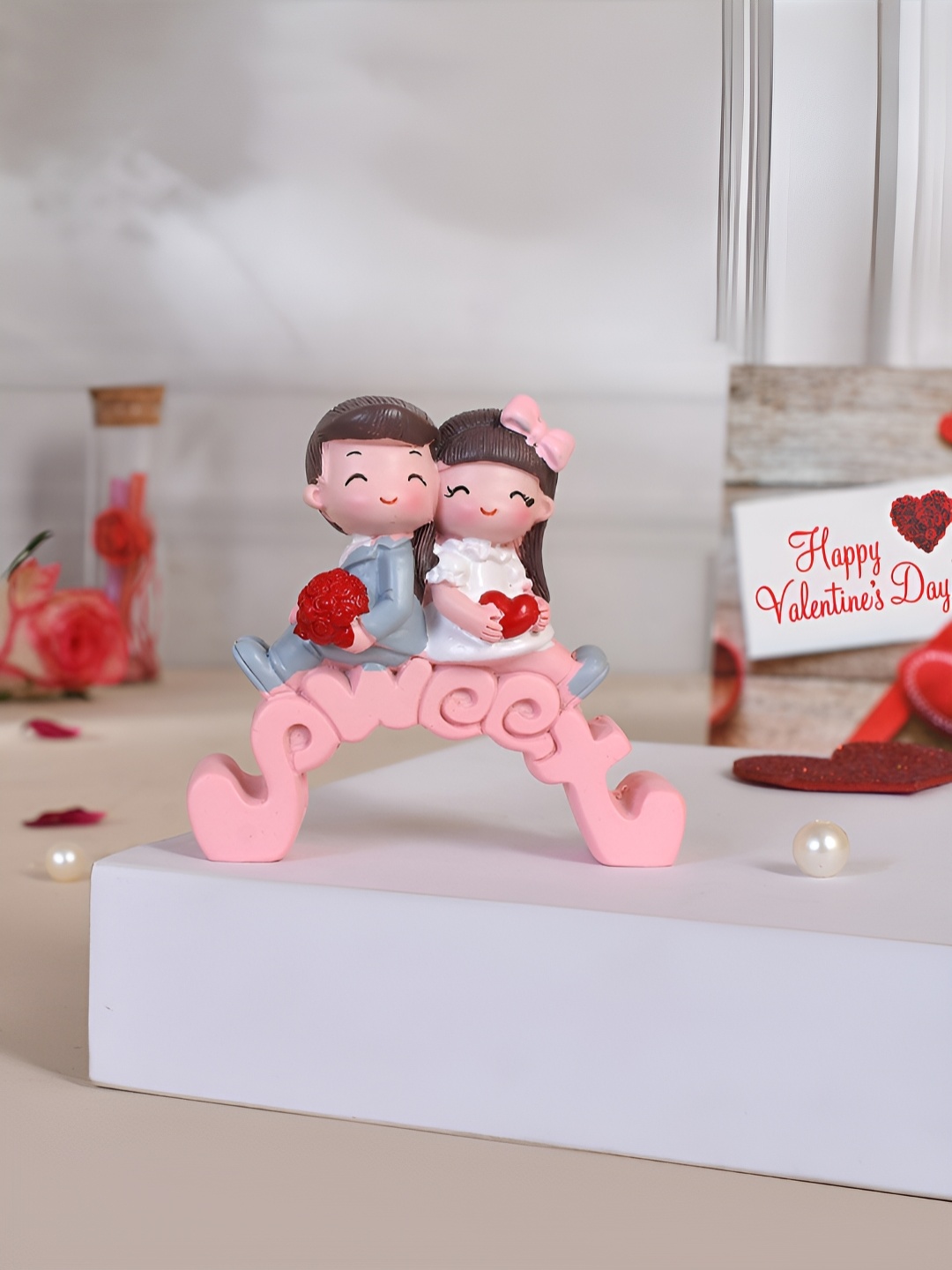 

TAYHAA Grey & Pink Couple Figurine Showpiece