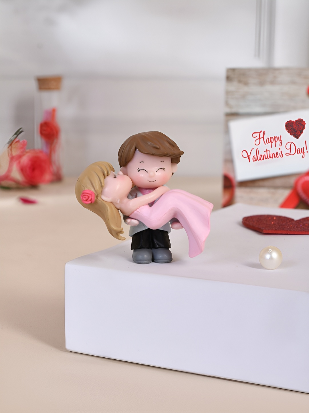 

TAYHAA Grey & Pink Couple Figurine Showpiece