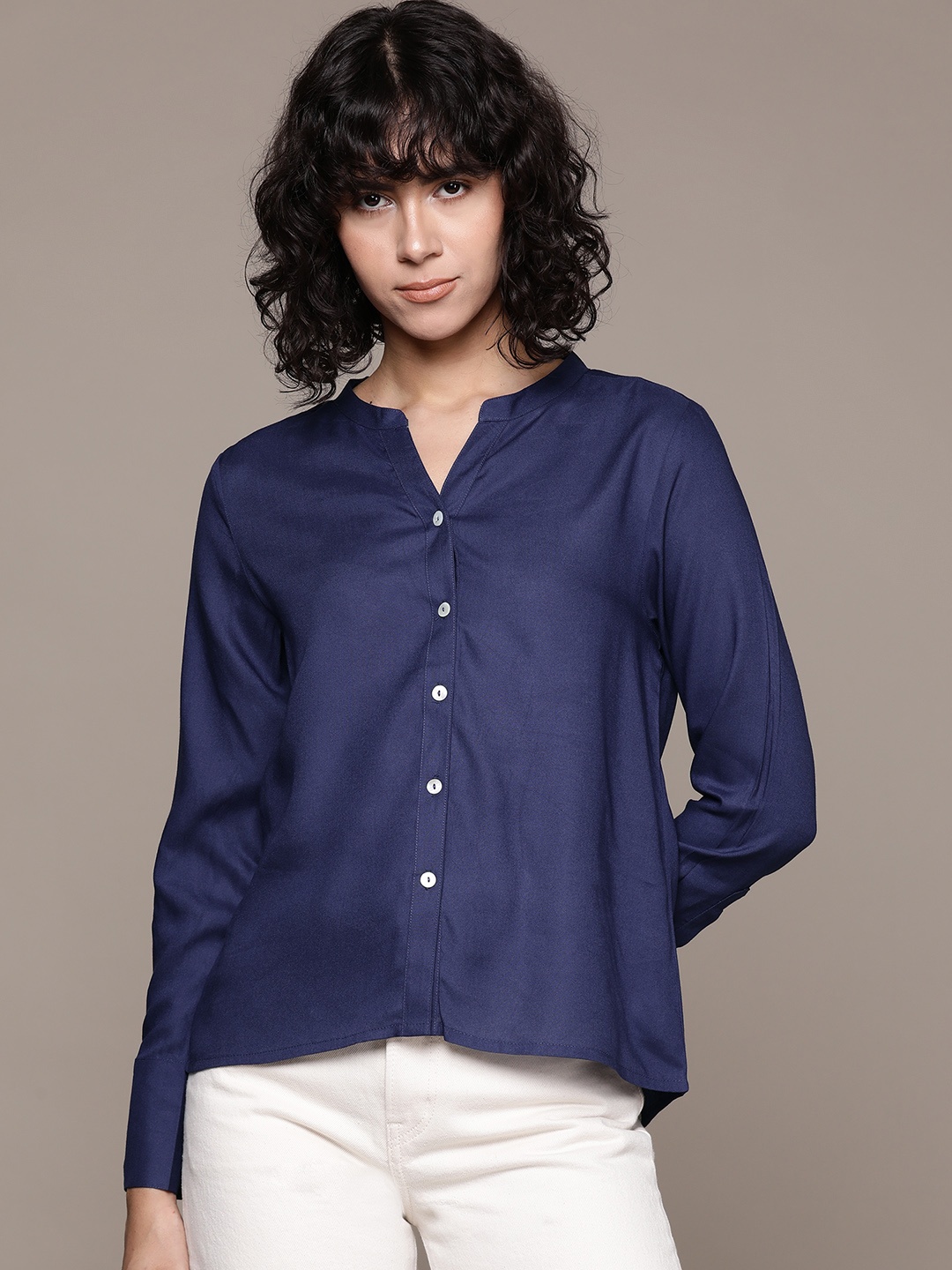 

The Roadster Lifestyle Co. Casual Shirt with Mandarin Collar, Navy blue