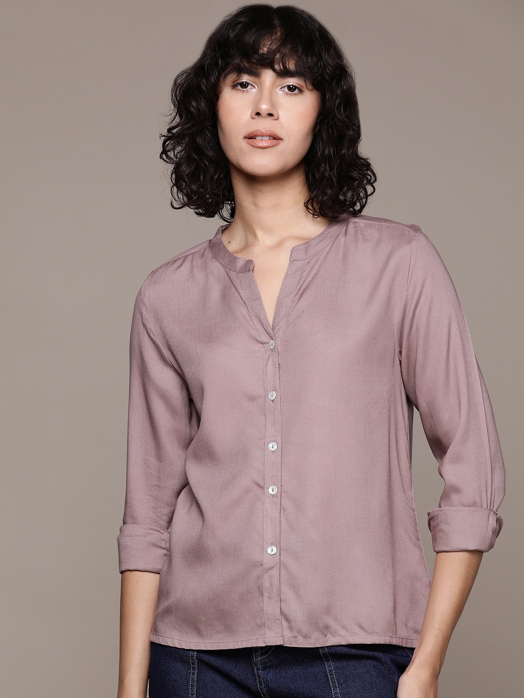

The Roadster Lifestyle Co. Casual Shirt with Mandarin Collar, Pink