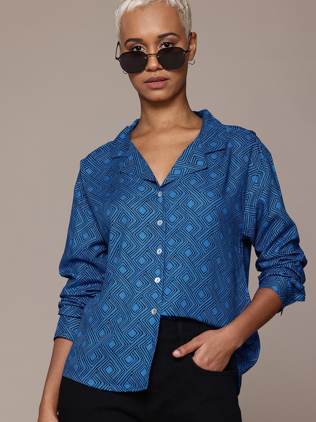 

The Roadster Lifestyle Co. Opaque Printed Casual Shirt, Blue
