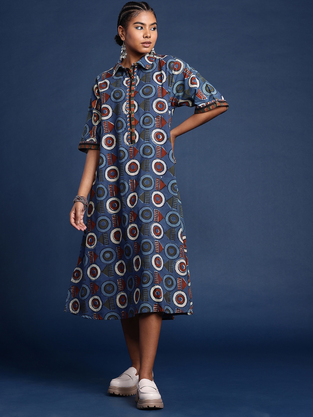

Taavi Pure Cotton Shirt Collar Dyed Indigo Ethnic Dress, Blue