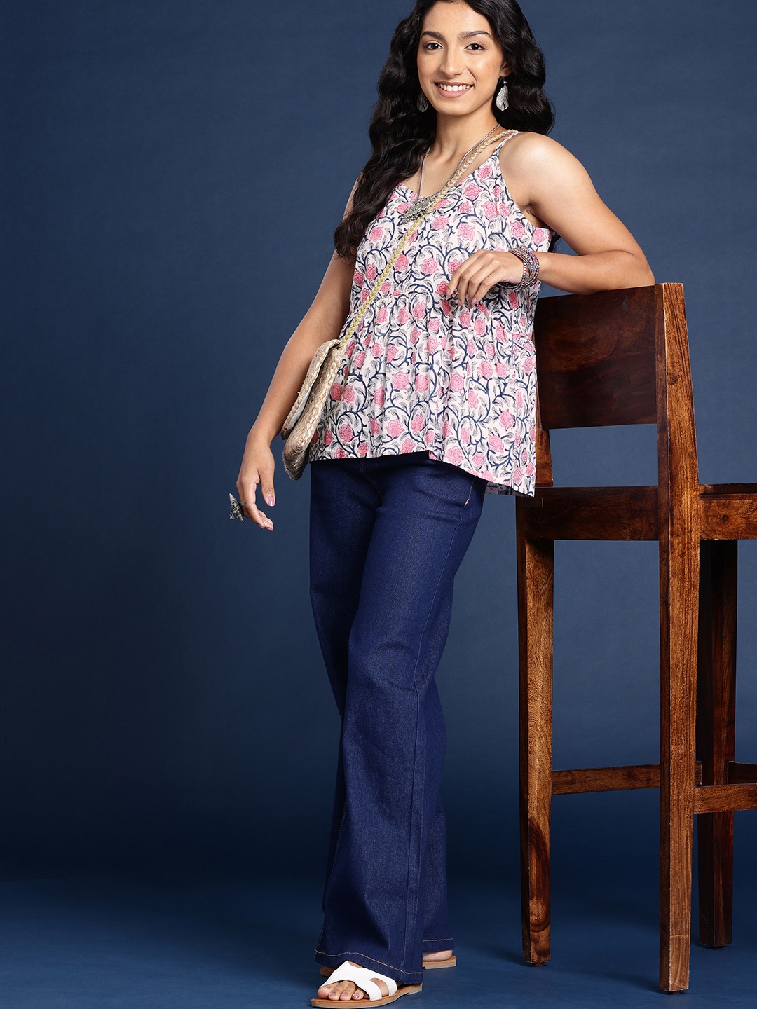 

Taavi Sanganeri Pure Cotton Floral Printed A-Line Top, White