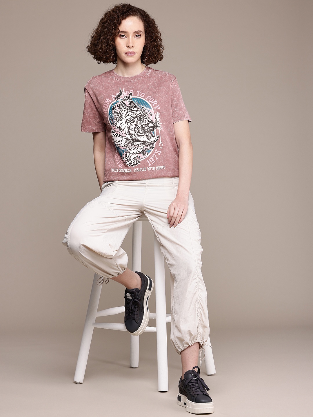 

The Roadster Life Co. Printed Drop-Shoulder Sleeves Pure Cotton Boxy Washed T-shirt, Mauve