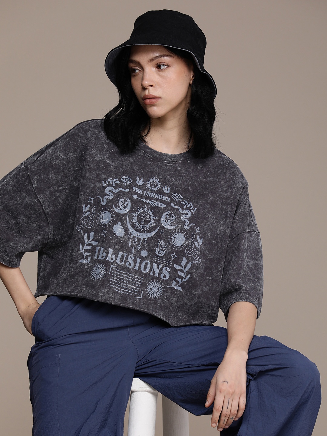 

The Roadster Life Co. Printed Drop-Shoulder Sleeves Pure Cotton Oversized Crop Washed T-shirt, Grey