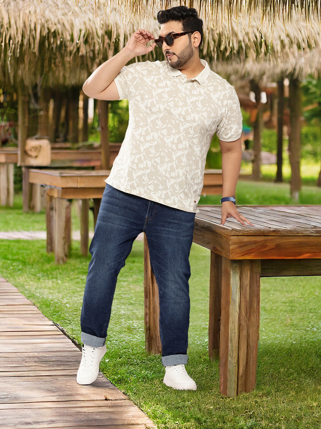 

Sztori Plus-Size Printed Polo Collar Pure Cotton T-shirt, Beige