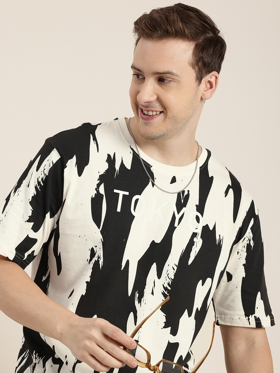 

HERE&NOW Printed Drop-Shoulder Sleeves Pure Cotton T-shirt, Black