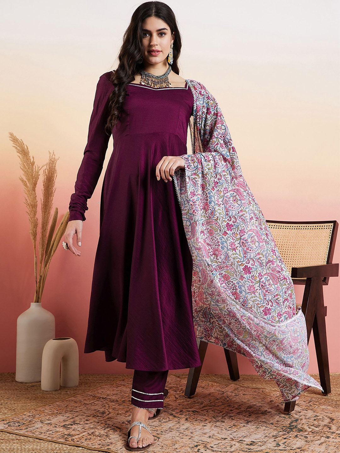 

Inddus Regular Gotta Patti Kurta with Trousers & Dupatta, Mauve