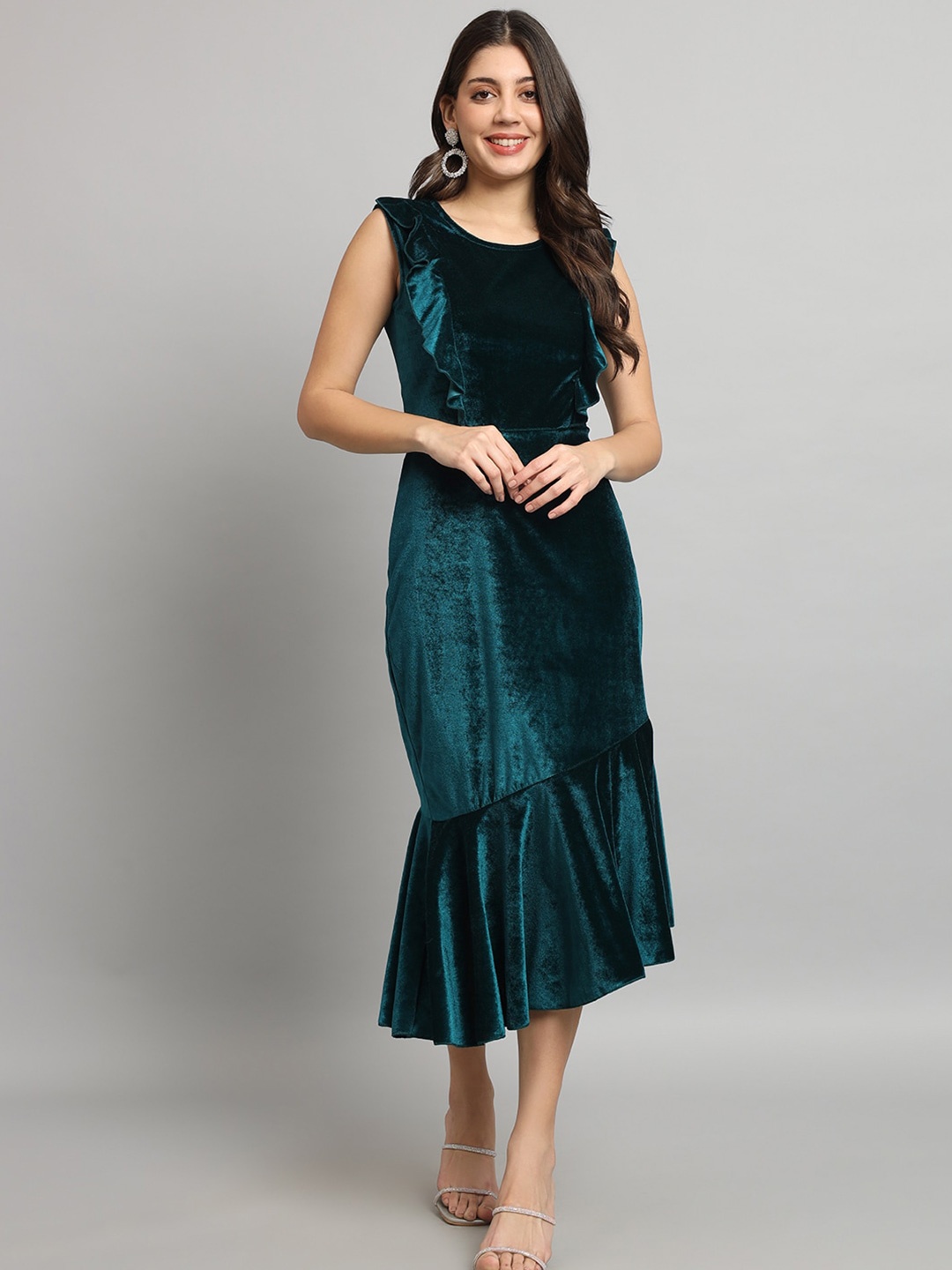 

VAARARO Round Neck Gathered Ruffles Velvet Sheath Midi Dress, Green