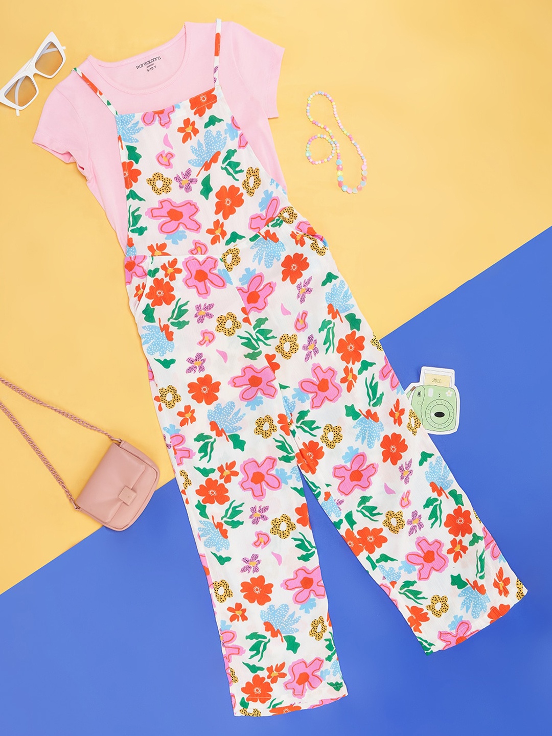 

Pantaloons Junior Girls Floral Printed Cotton Pinafore Dress With T-Shirt, Off white
