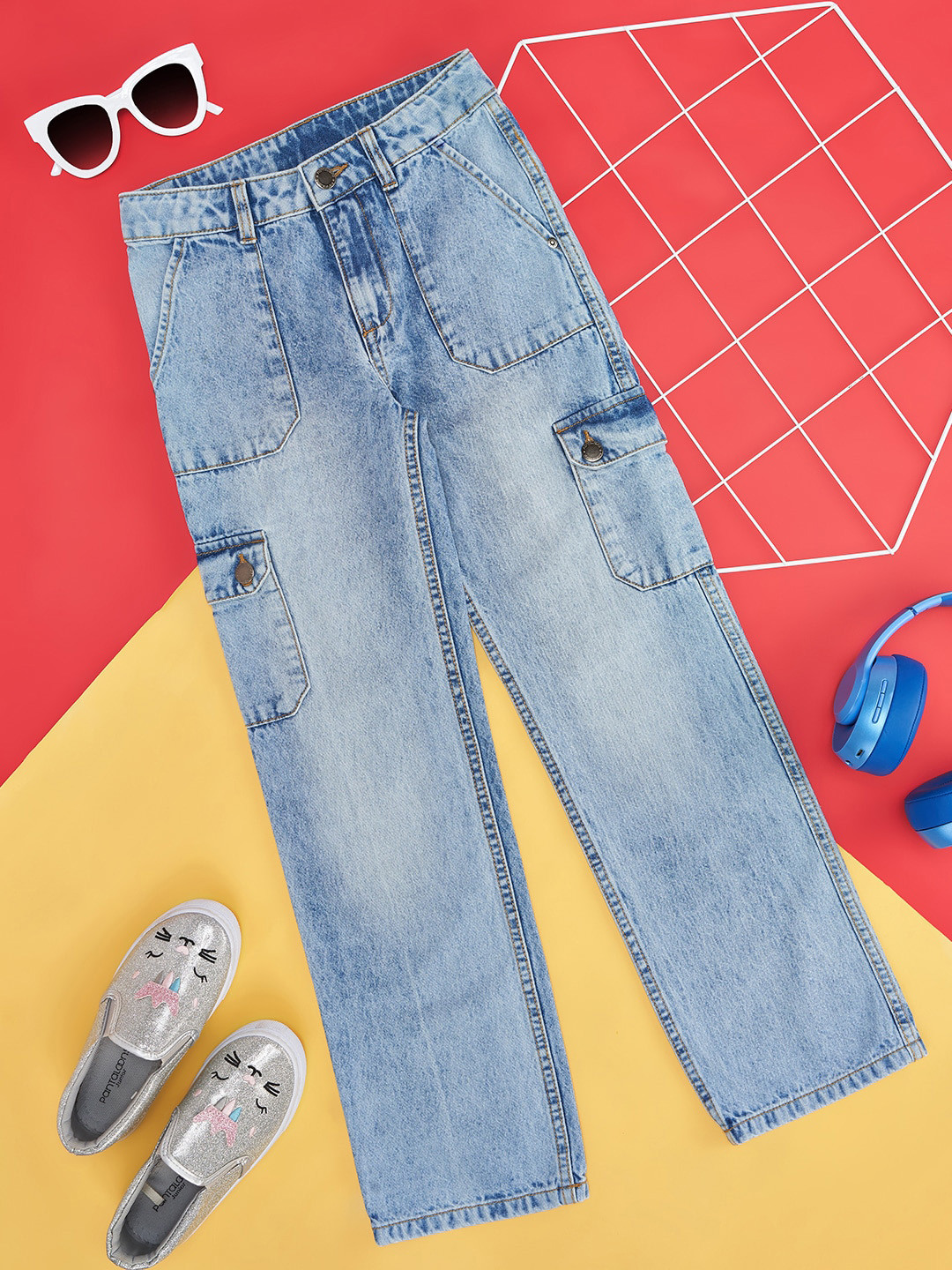 

Pantaloons Junior Girls Clean Look Pure Cotton Heavy Fade Jeans, Blue
