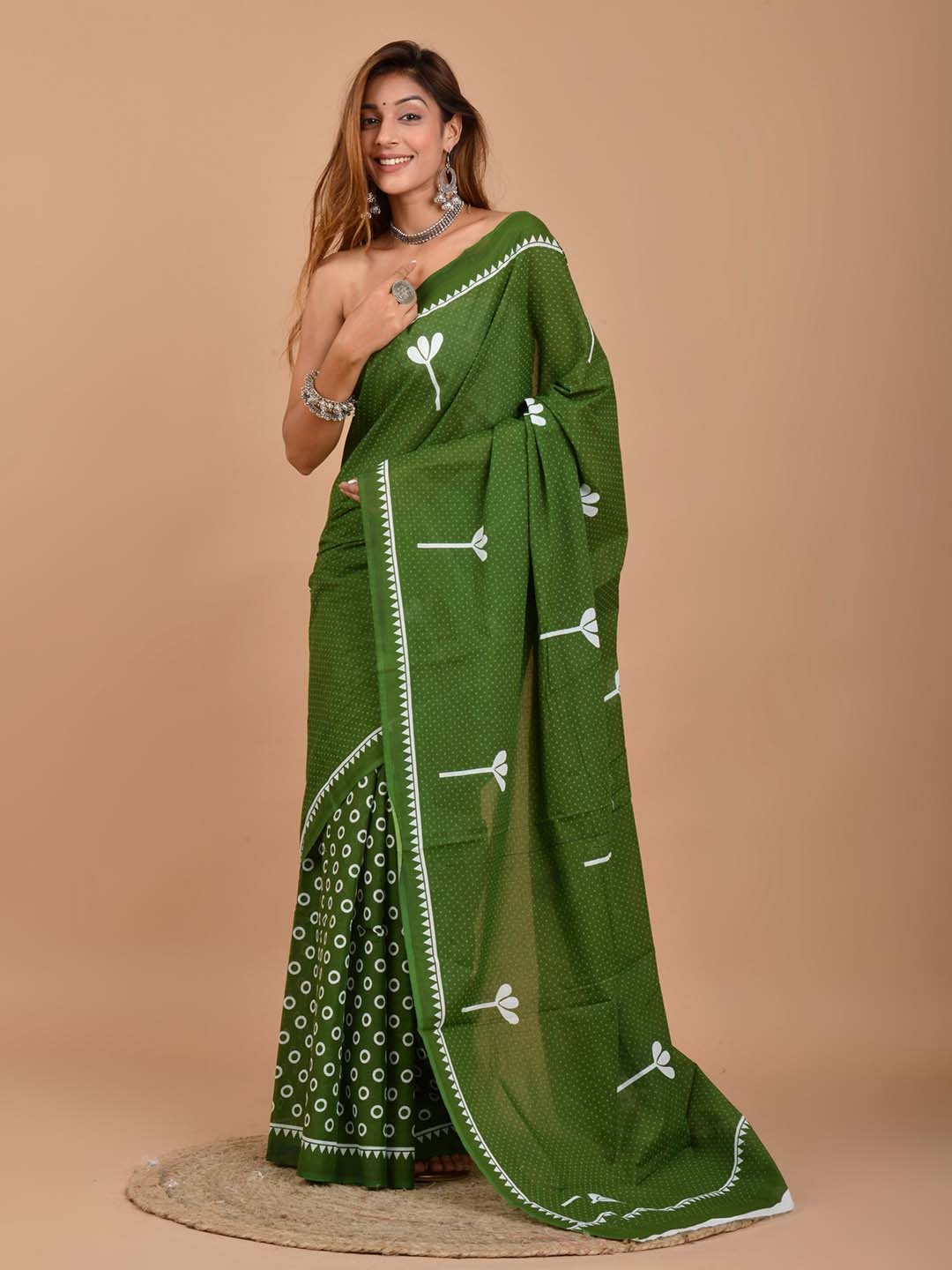 

JALTHER Ethnic Motifs Pure Cotton Block Print Saree, Green