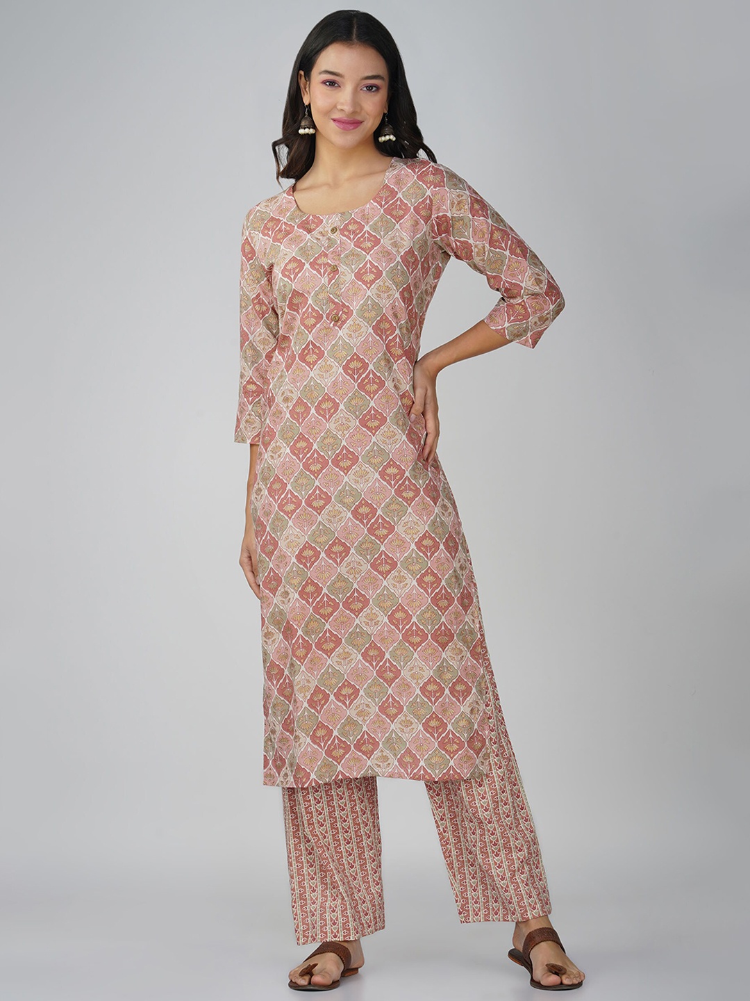 

SPARSA Floral Printed Regular Pure Cotton Kurta with Palazzos, Peach