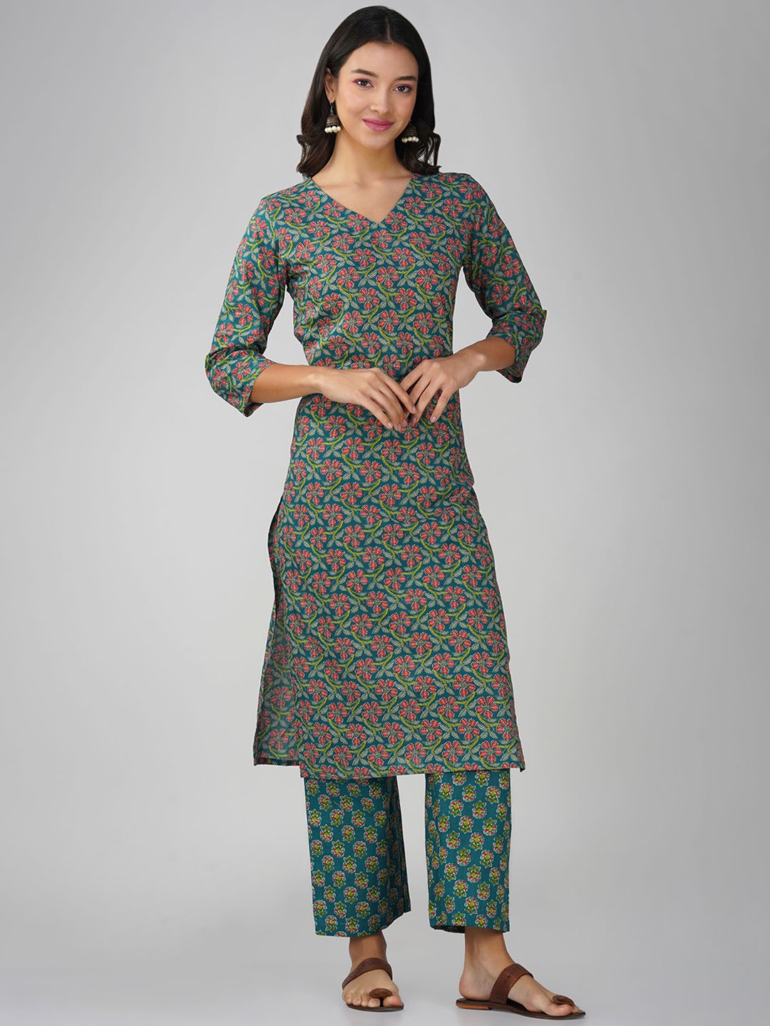 

SPARSA Floral Printed Regular Pure Cotton Kurta with Palazzos, Green