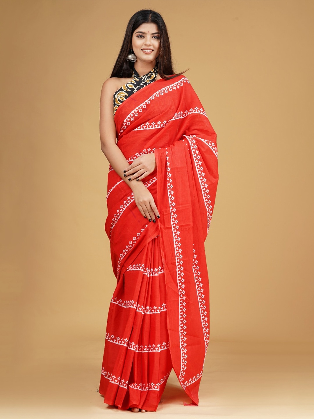 

KIAARON Ethnic Motifs Pure Cotton Block Print Saree, Red