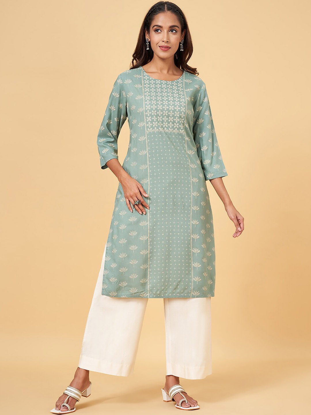 

RANGMANCH BY PANTALOONS Floral Printed Straight Kurta, Green