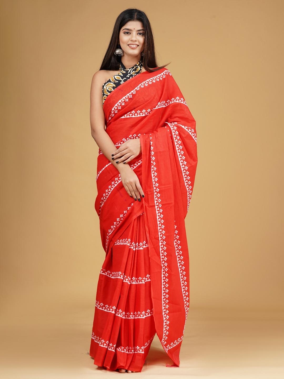 

clothonus Ethnic Motifs Printed Pure Cotton Block Print Saree, Red