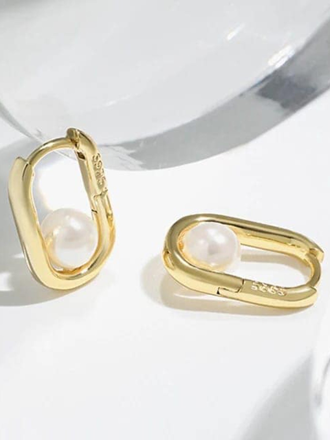 

VIEN Gold-Plated Stainless Steel Geometric Pearls Beaded Hoop Earrings