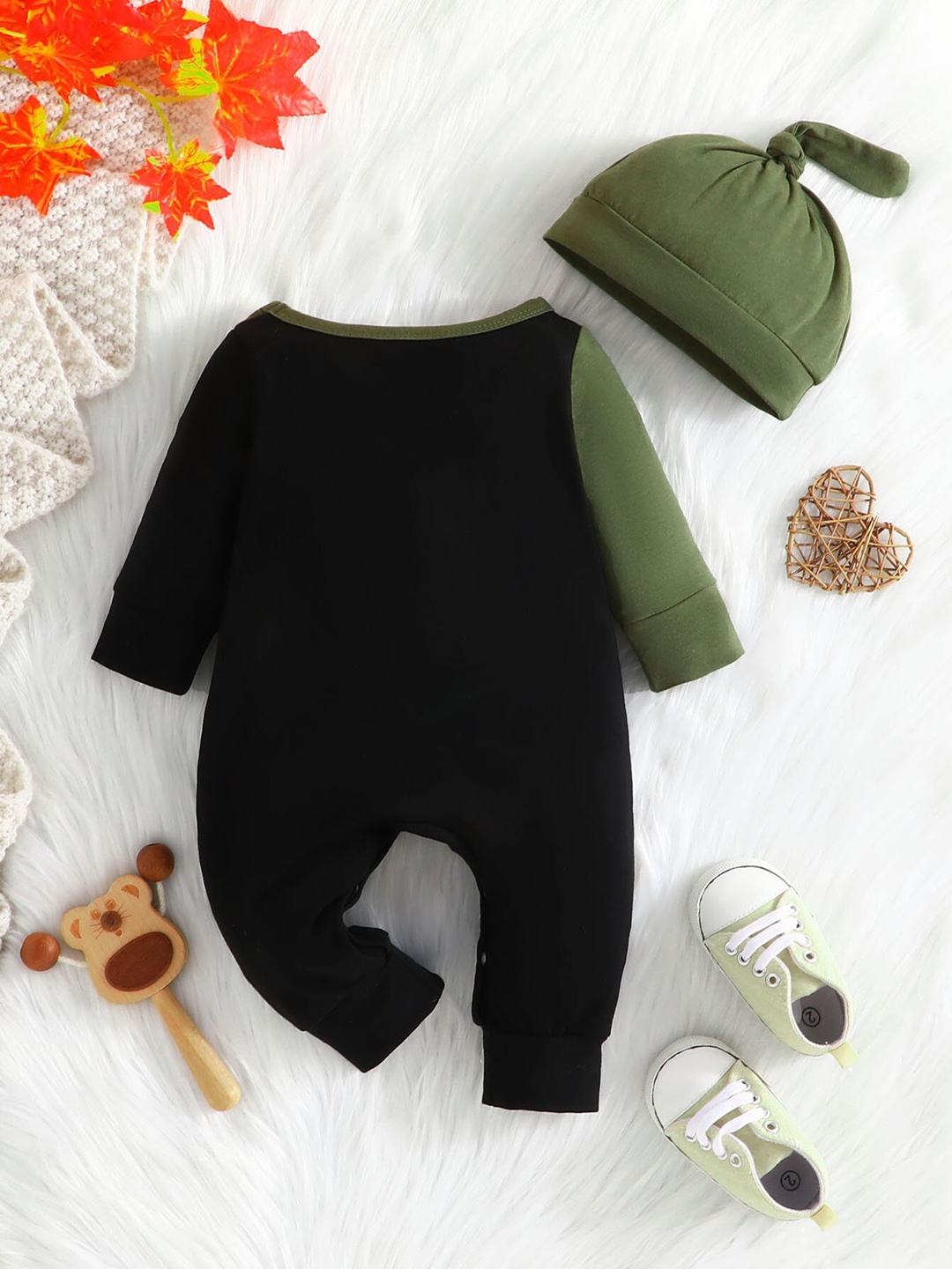 

StyleCast Infants Romper With Cap, Black