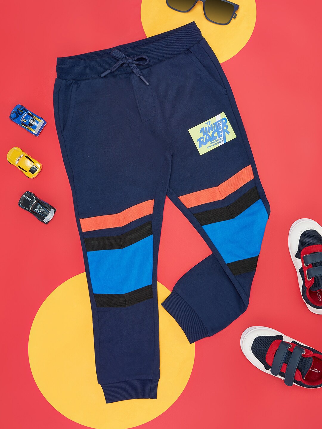 

Pantaloons Junior Boys Mid-Rise Colourblocked Pure Cotton Joggers, Navy blue