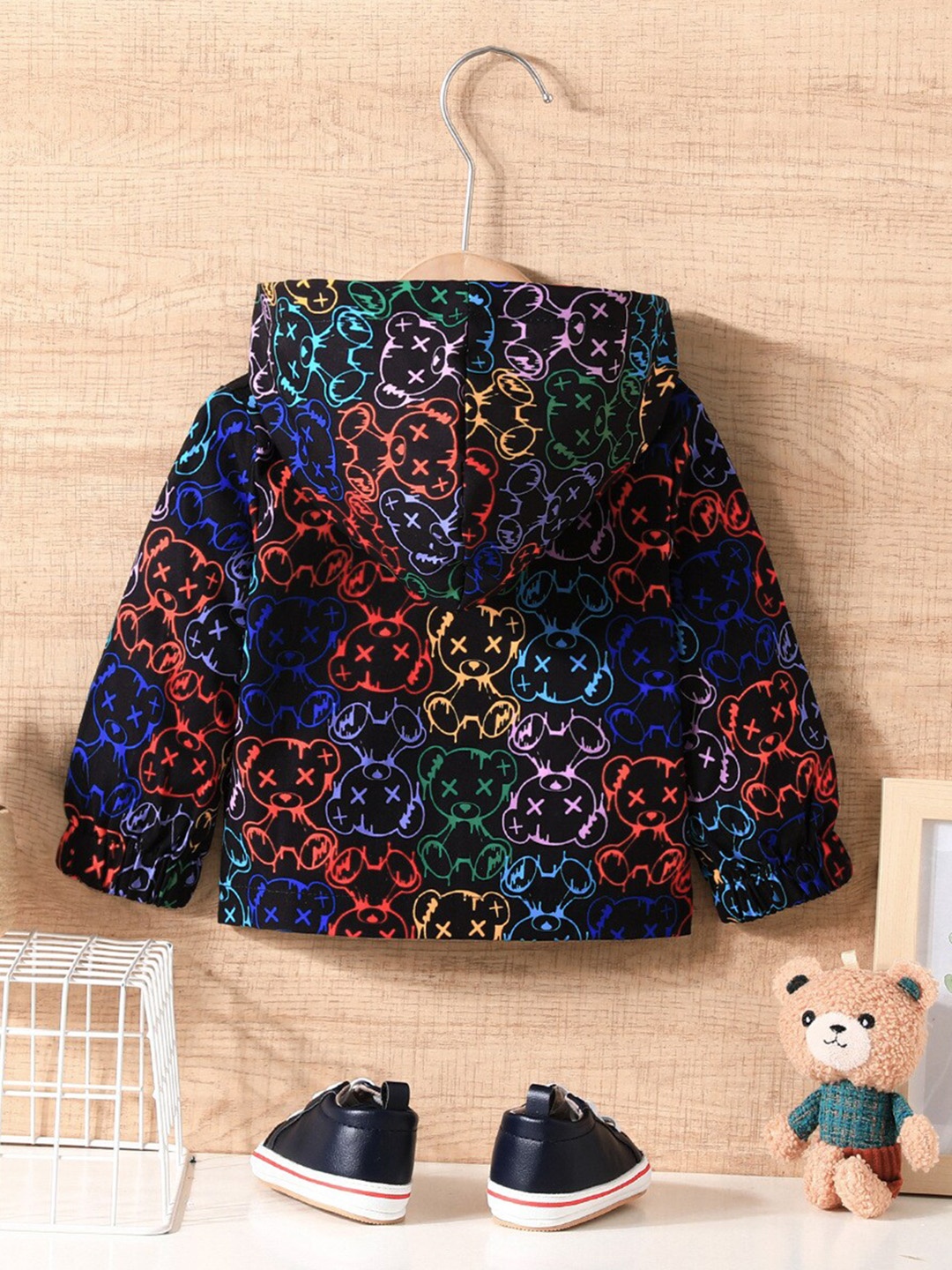 

StyleCast Boys Black & Red Graphic Printed Hooded Open Front Jacket