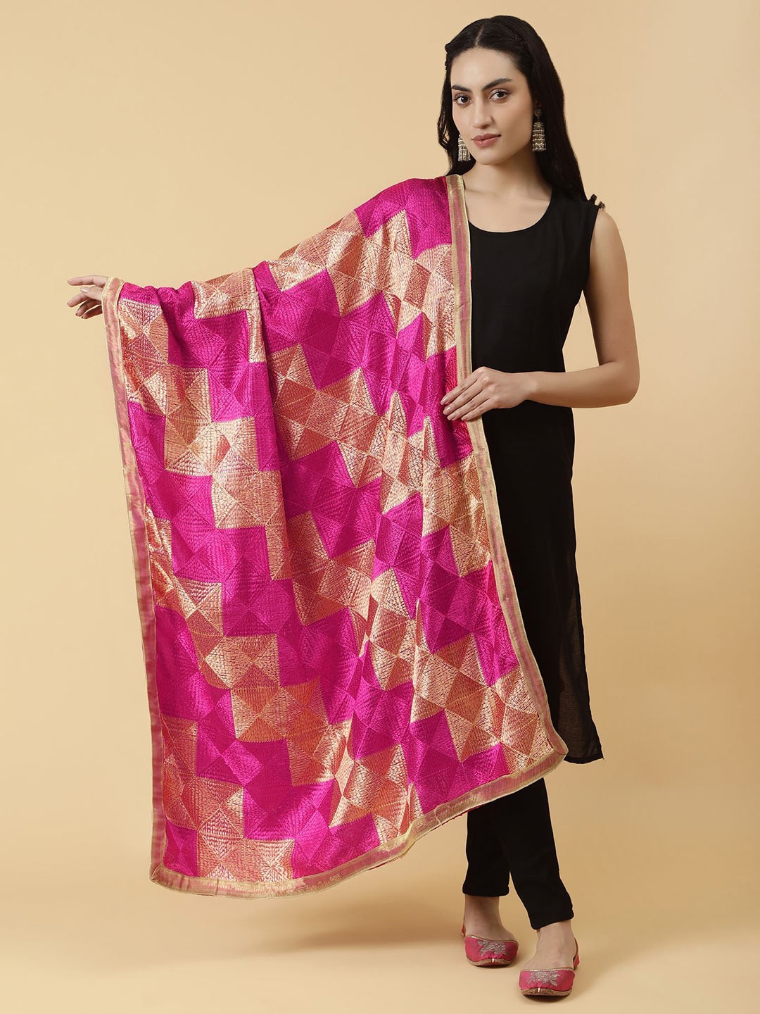 

Moda Chales Geometric Woven Design Dupatta with Phulkari, Magenta