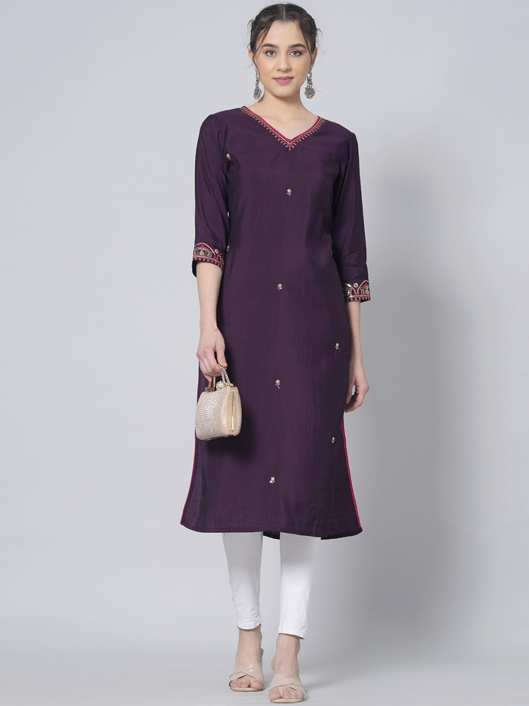 

PREKSHA Floral Embroidered Sequinned Straight Kurta, Purple