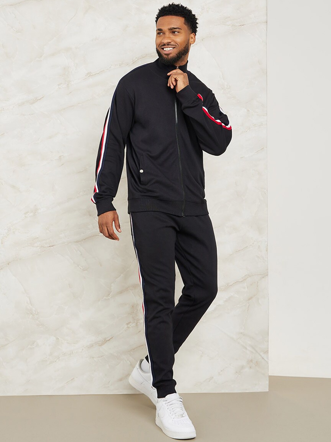 

Styli Men Black Shoulder Tape Detail Zip Through Interlock Pure Cotton Tracksuit