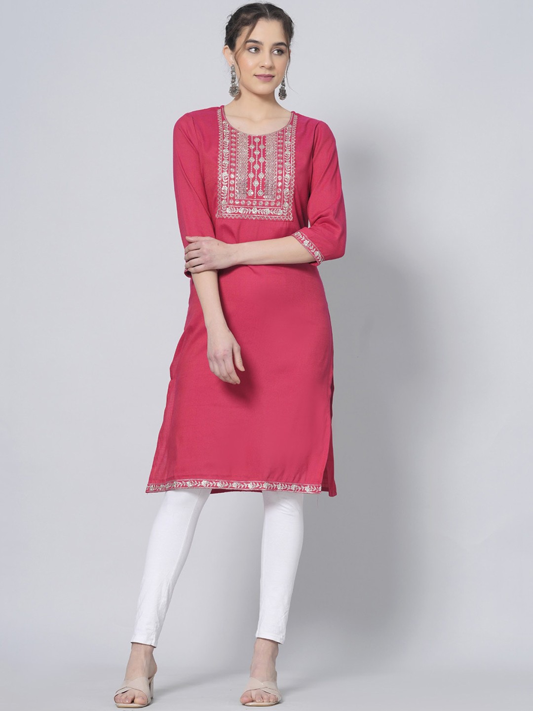 

BAESD Embroidered Straight Kurta, Peach