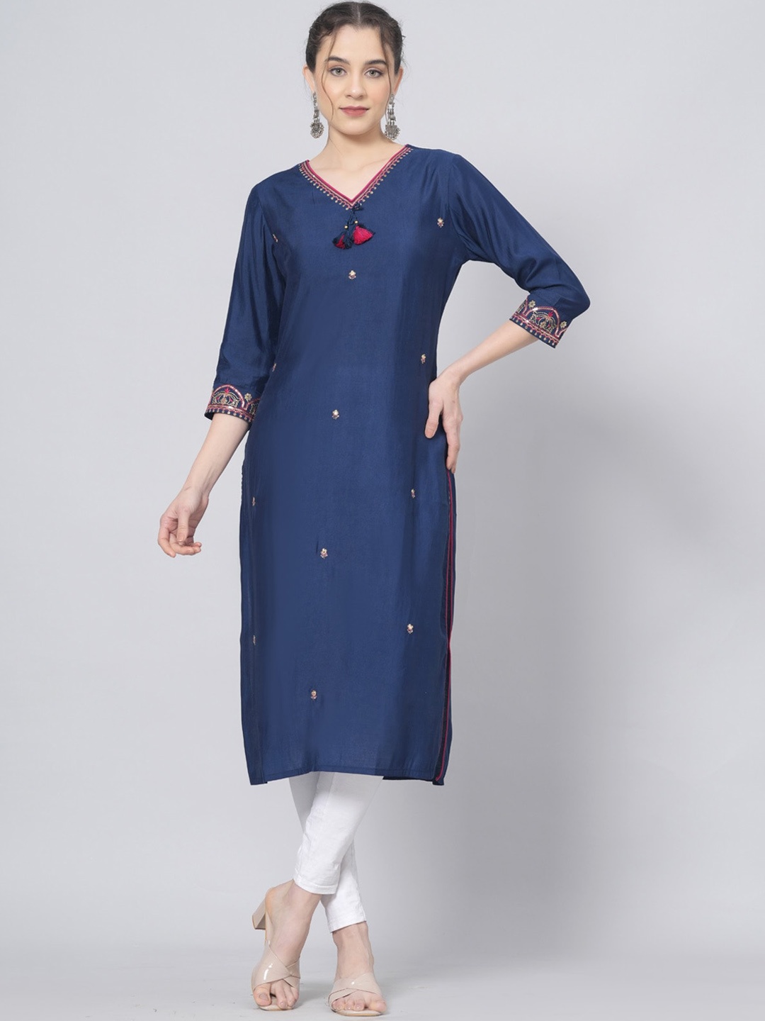 

BAESD Embroidered V Neck Three-Quarter Sleeves Thread Work Straight Kurta, Blue