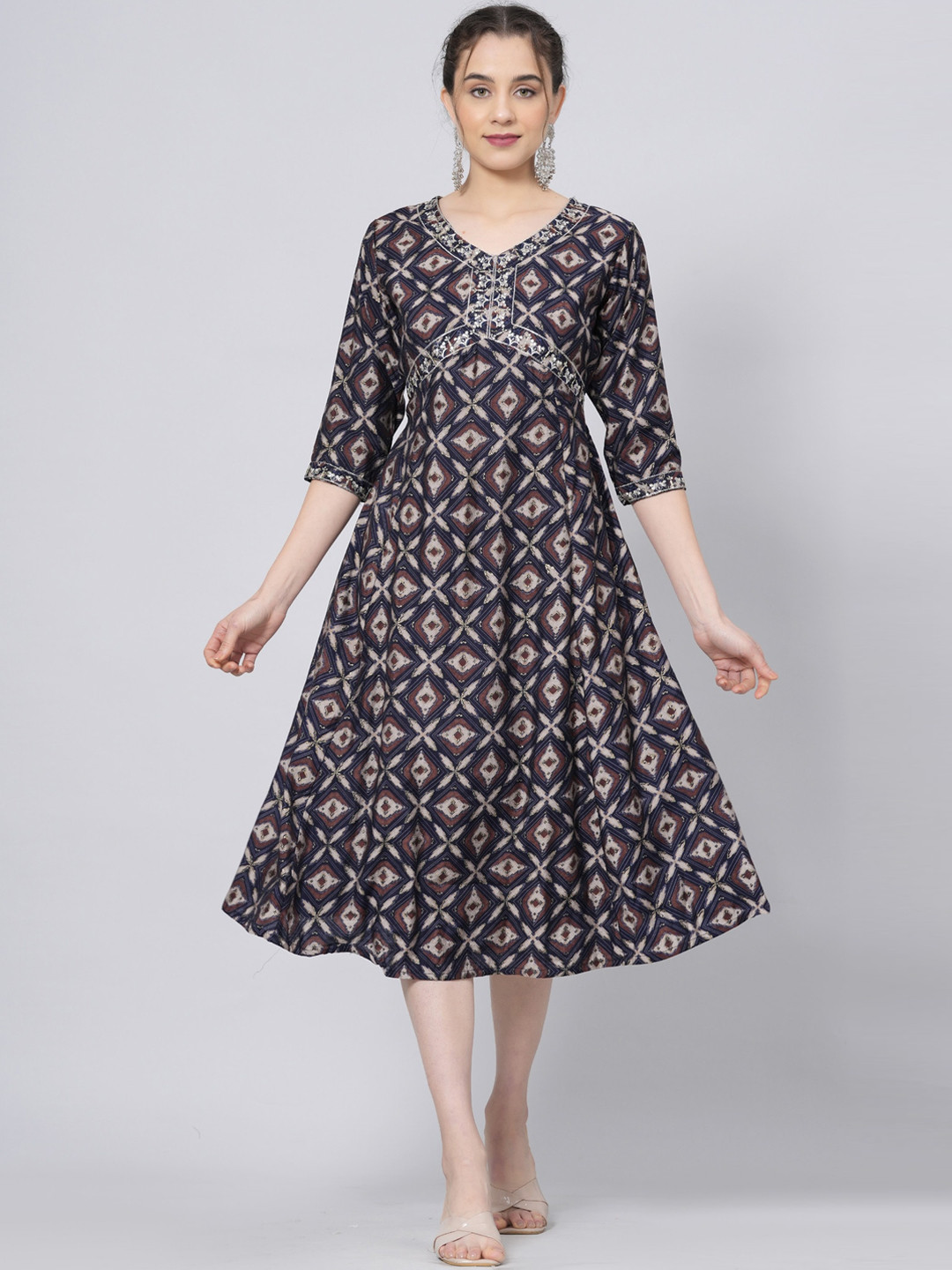 

BAESD Abstract Printed V Neck Three-Quarter Sleeves Sequined Anarkali Kurta, Black