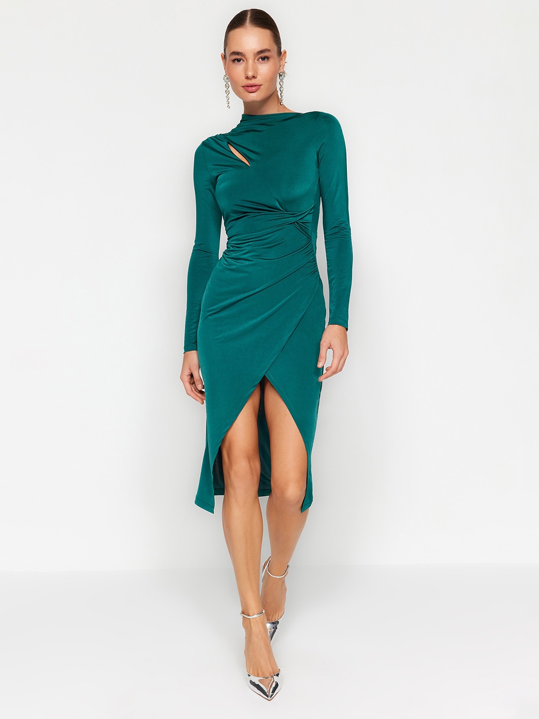 

Trendyol Round Neck Tulip Hem Cut-Outs Sheath Dress, Green