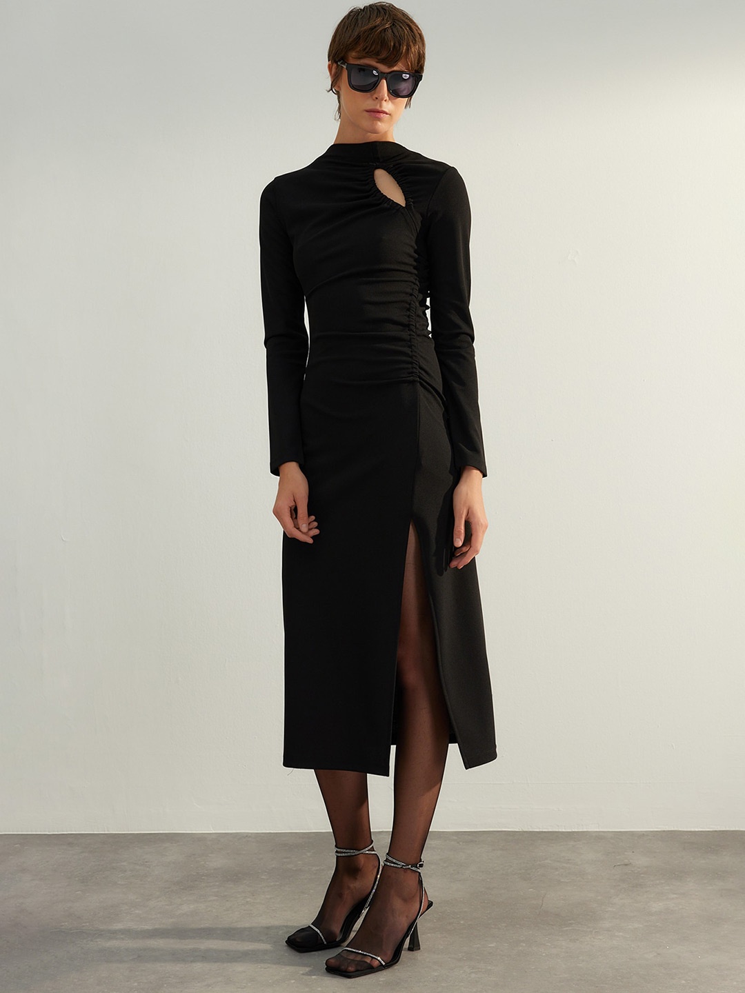 

Trendyol Round Neck Bodycon Midi Dress, Black