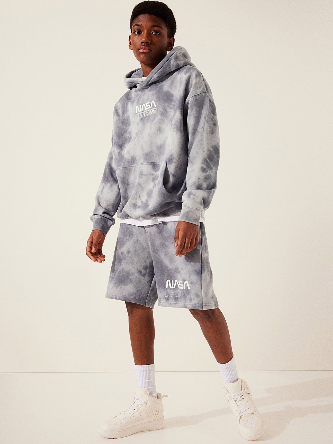 

H&M Boys Print-Motif Sweat Shorts, Grey