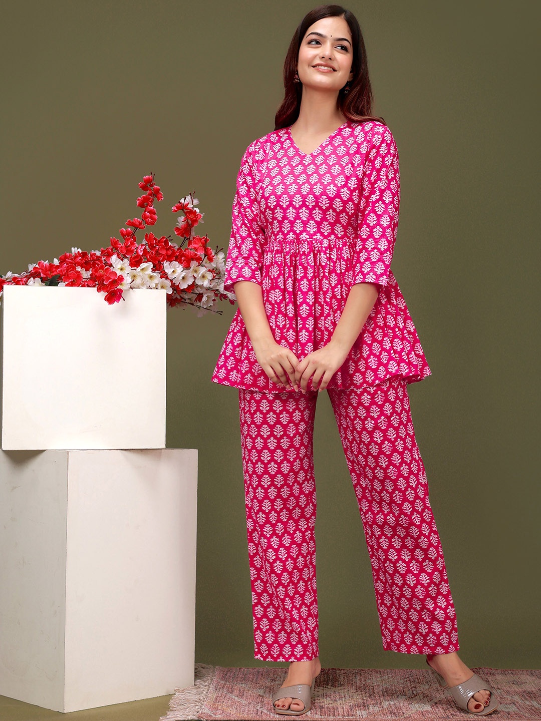

Gujari Ethnic Motif Printed Pure Cotton Tunic With Trouser, Pink
