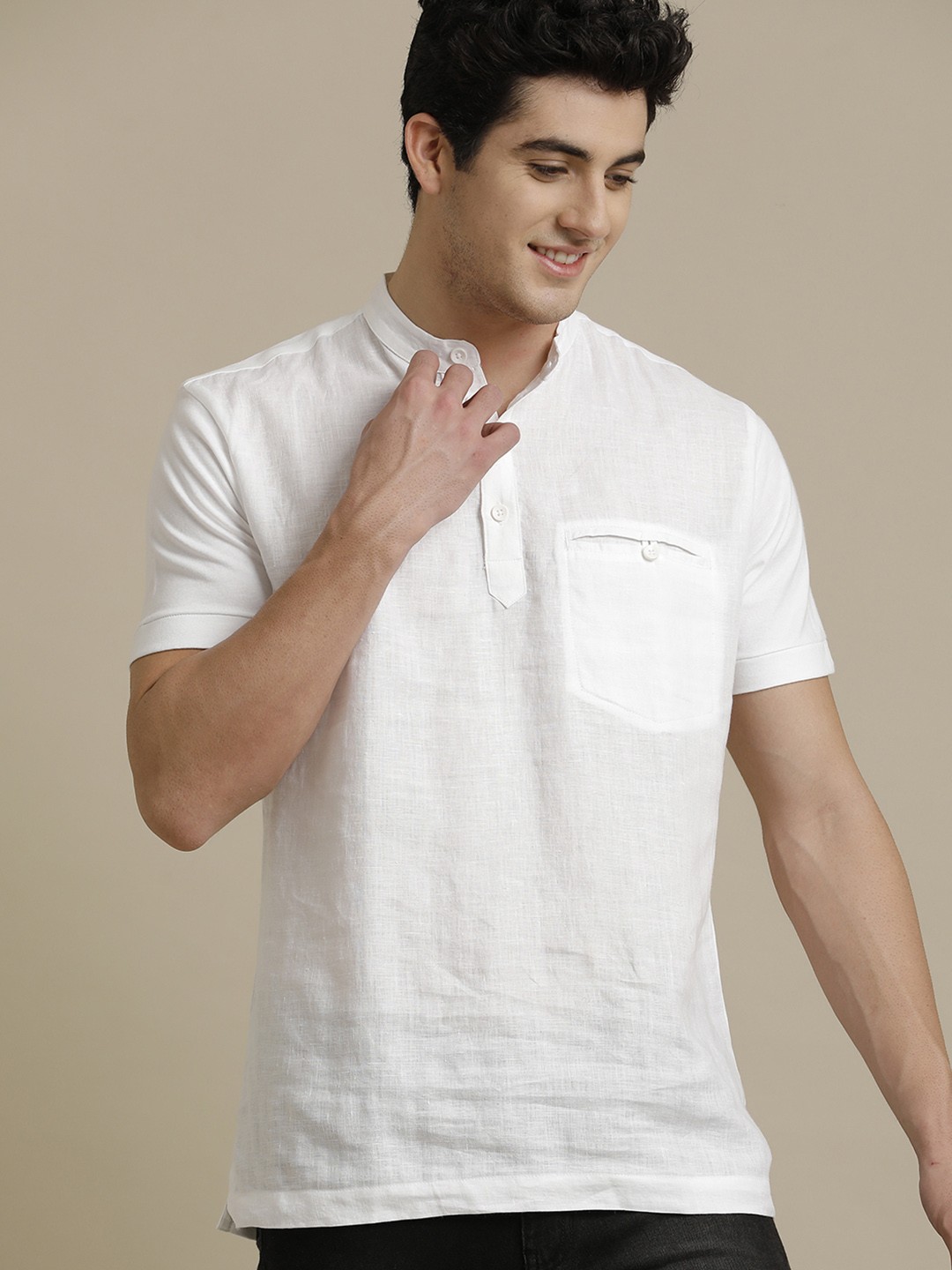 

Linen Club Men Striped Henley Neck Linen Antimicrobial Pockets T-shirt, White