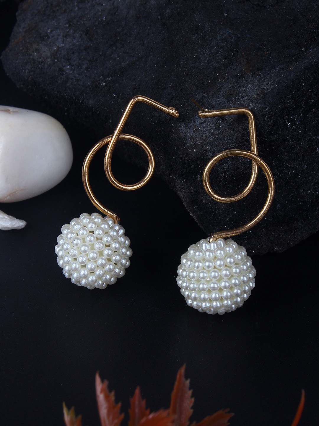 

DressBerry White Contemporary Brass Studs Earrings, Gold