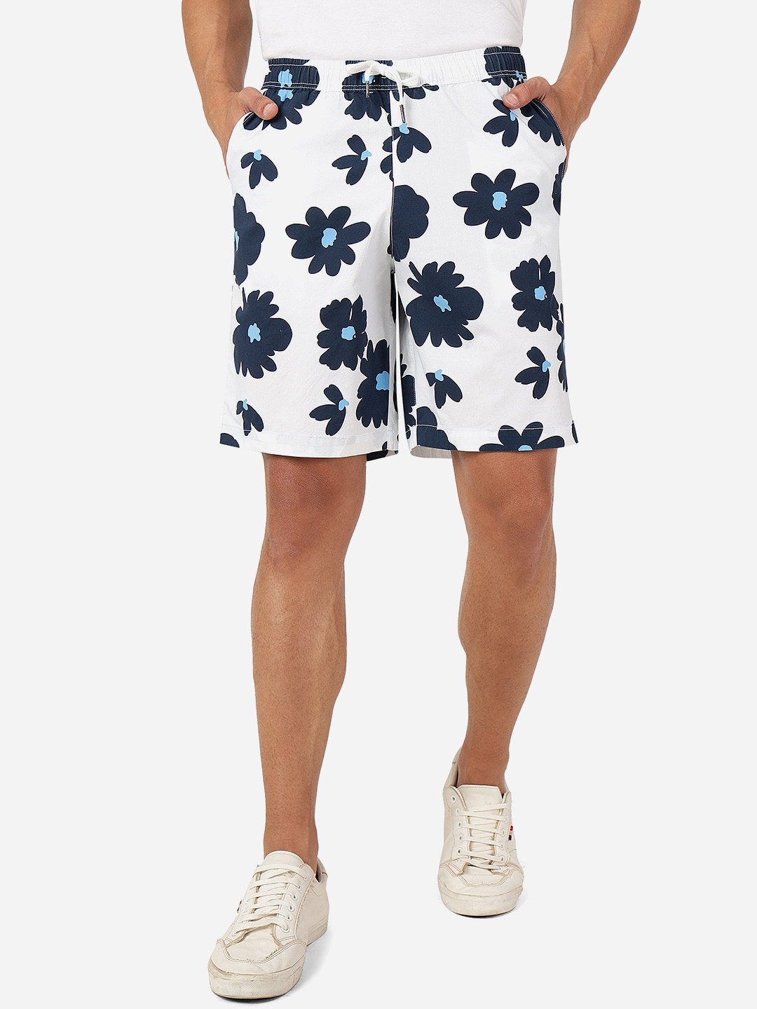 

JADE BLUE Men Floral Printed Men Slim Fit Pure Cotton Shorts, White