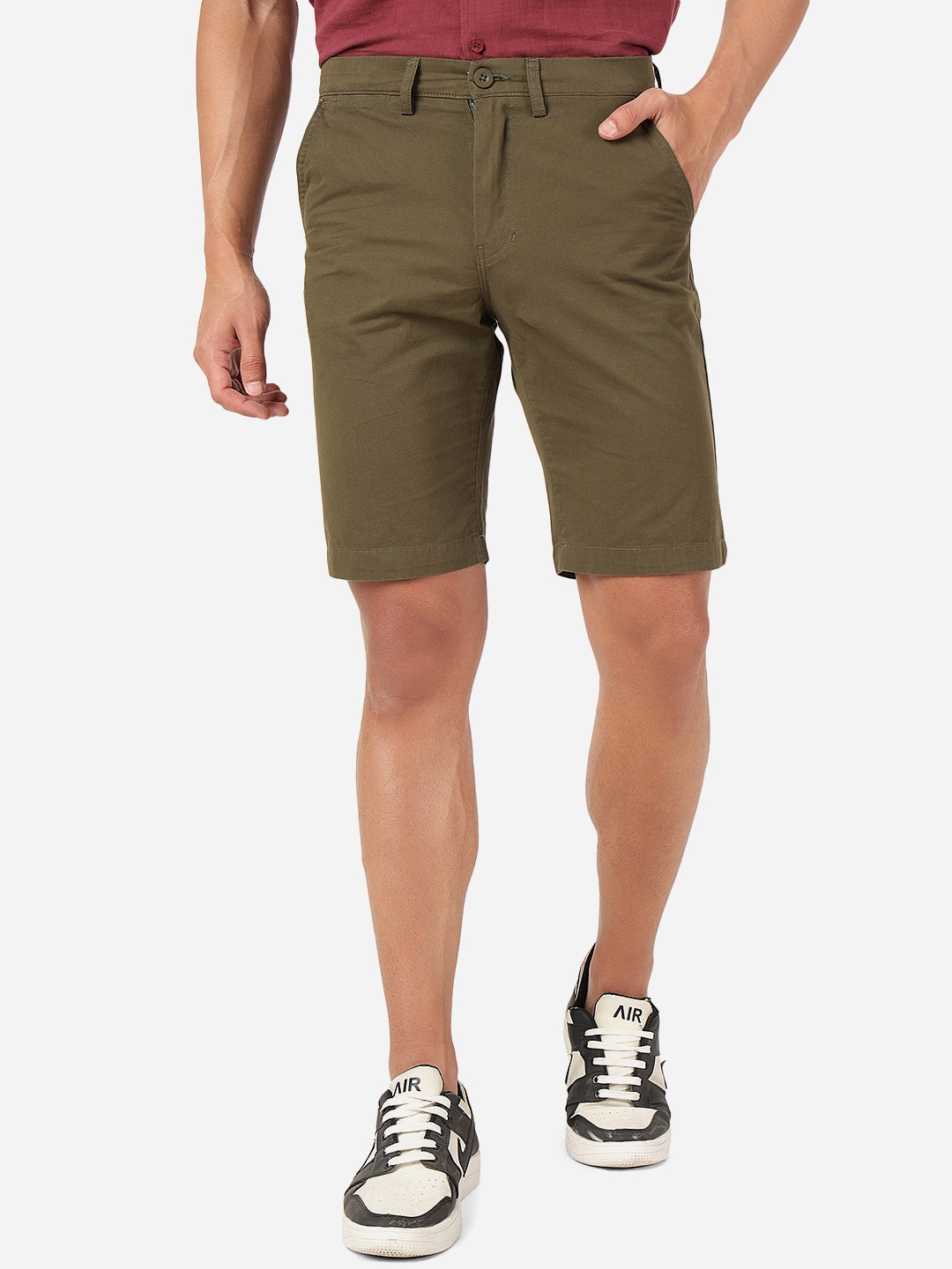 

JADE BLUE Men Slim Fit Cotton Shorts, Green