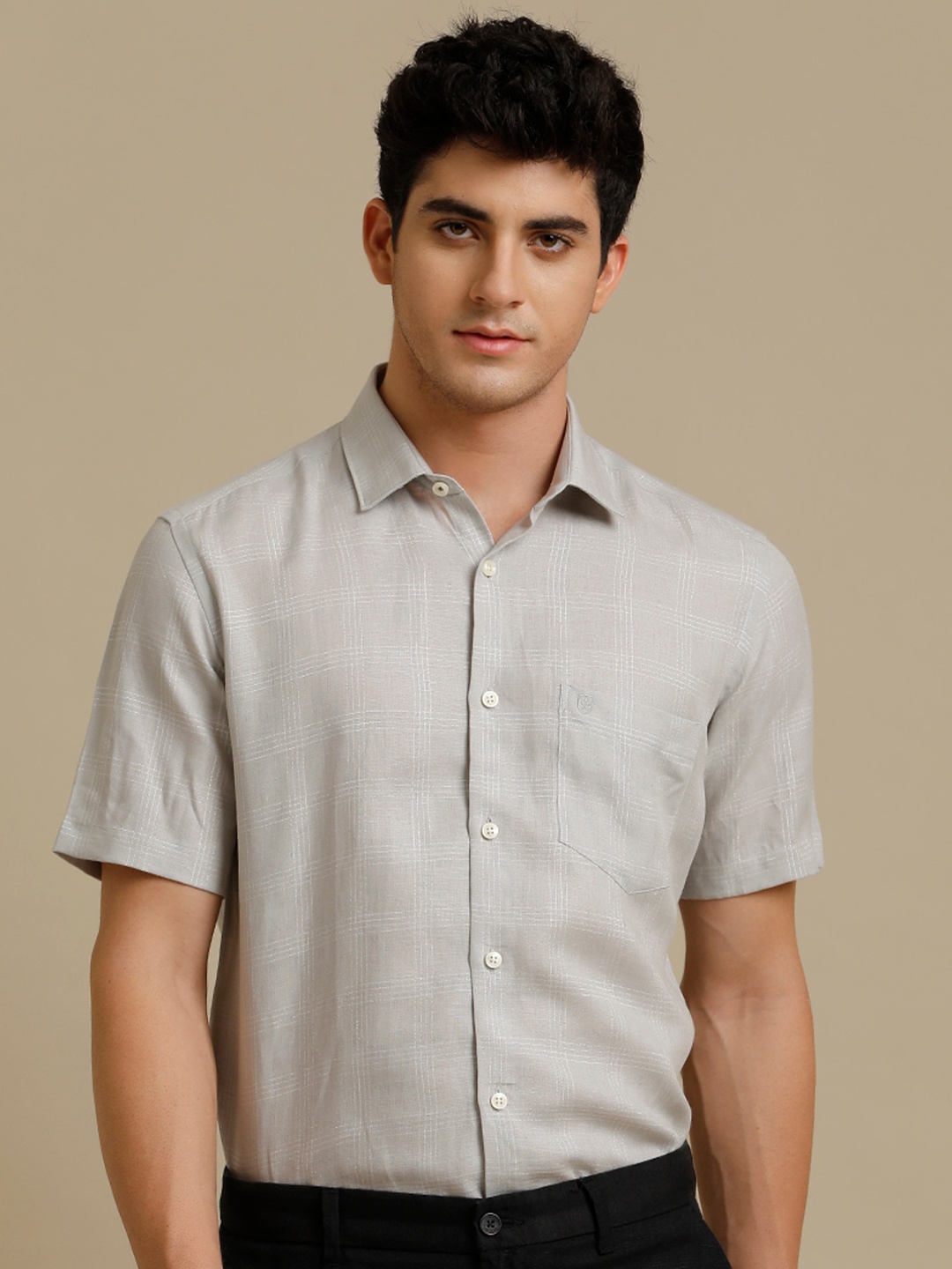 

Linen Club Spread Collar Short Sleeves Regular Fit Contemporary Opaque Checks Casual Shirt, Grey
