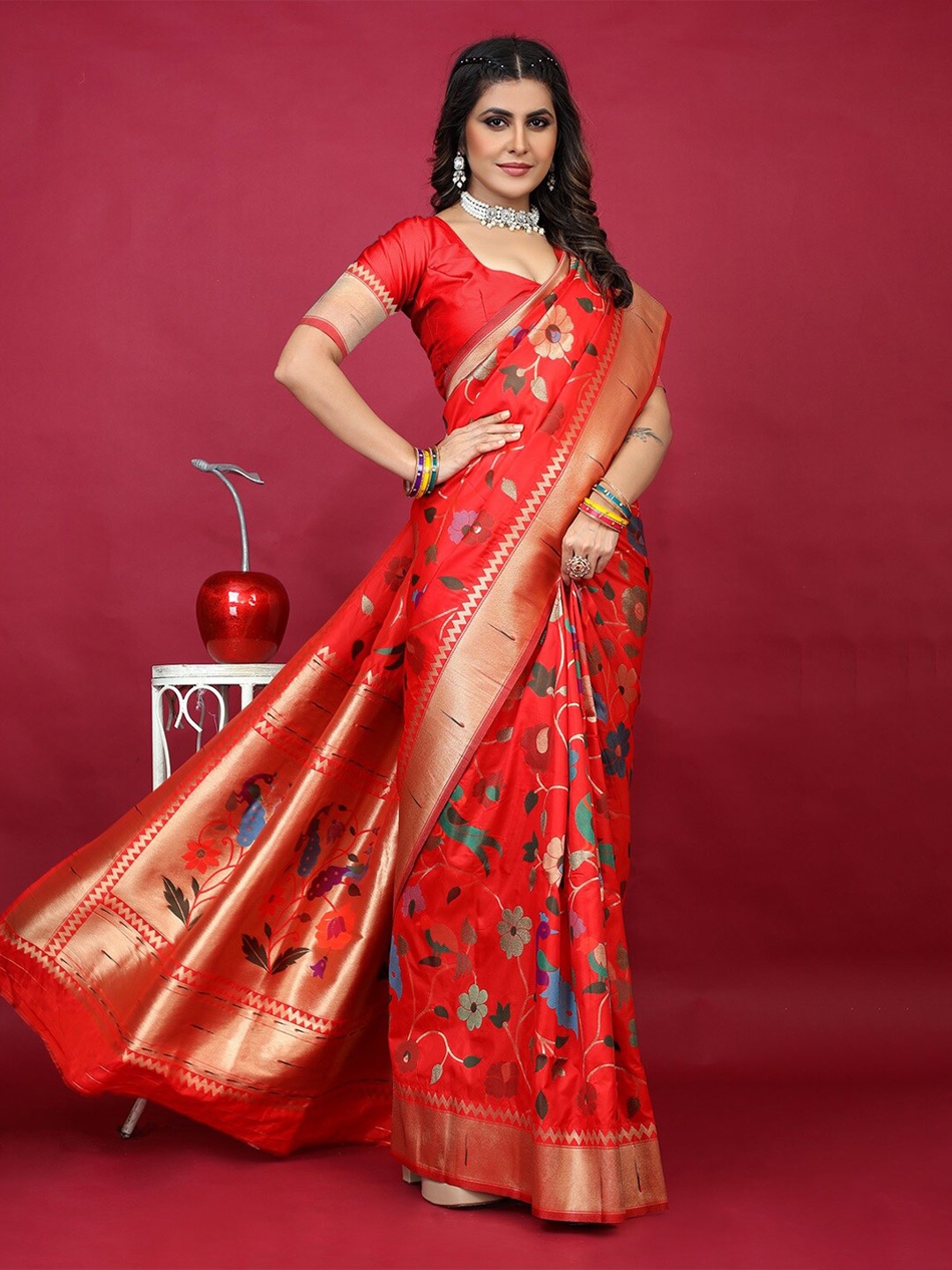 

CANIZZARO Woven Design Ethnic Motifs Zari Pure Silk Paithani Saree, Red