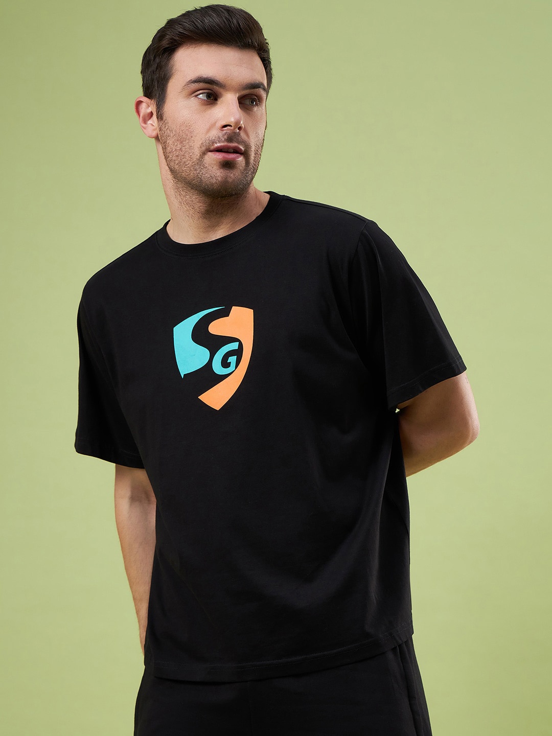 

UNPAR Graphic Printed Round Neck Oversized Cotton Sports T-shirt, Black