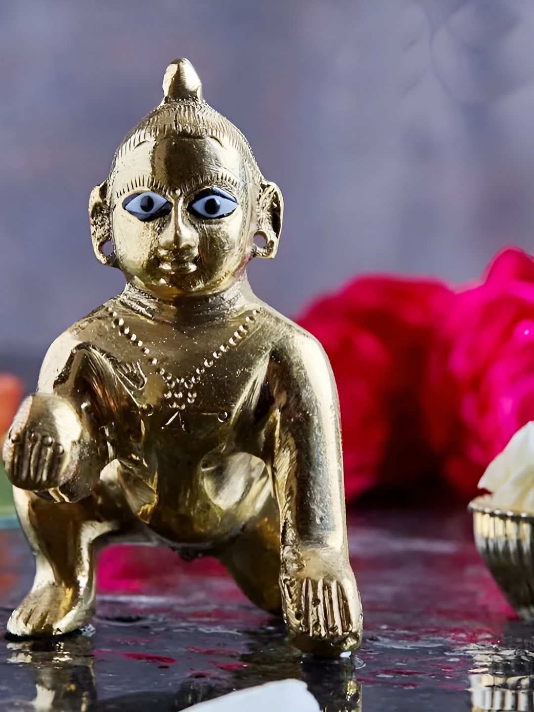 

krishnagallery1 Gold-Toned Krishna Murthi Idol Brass Showpiece