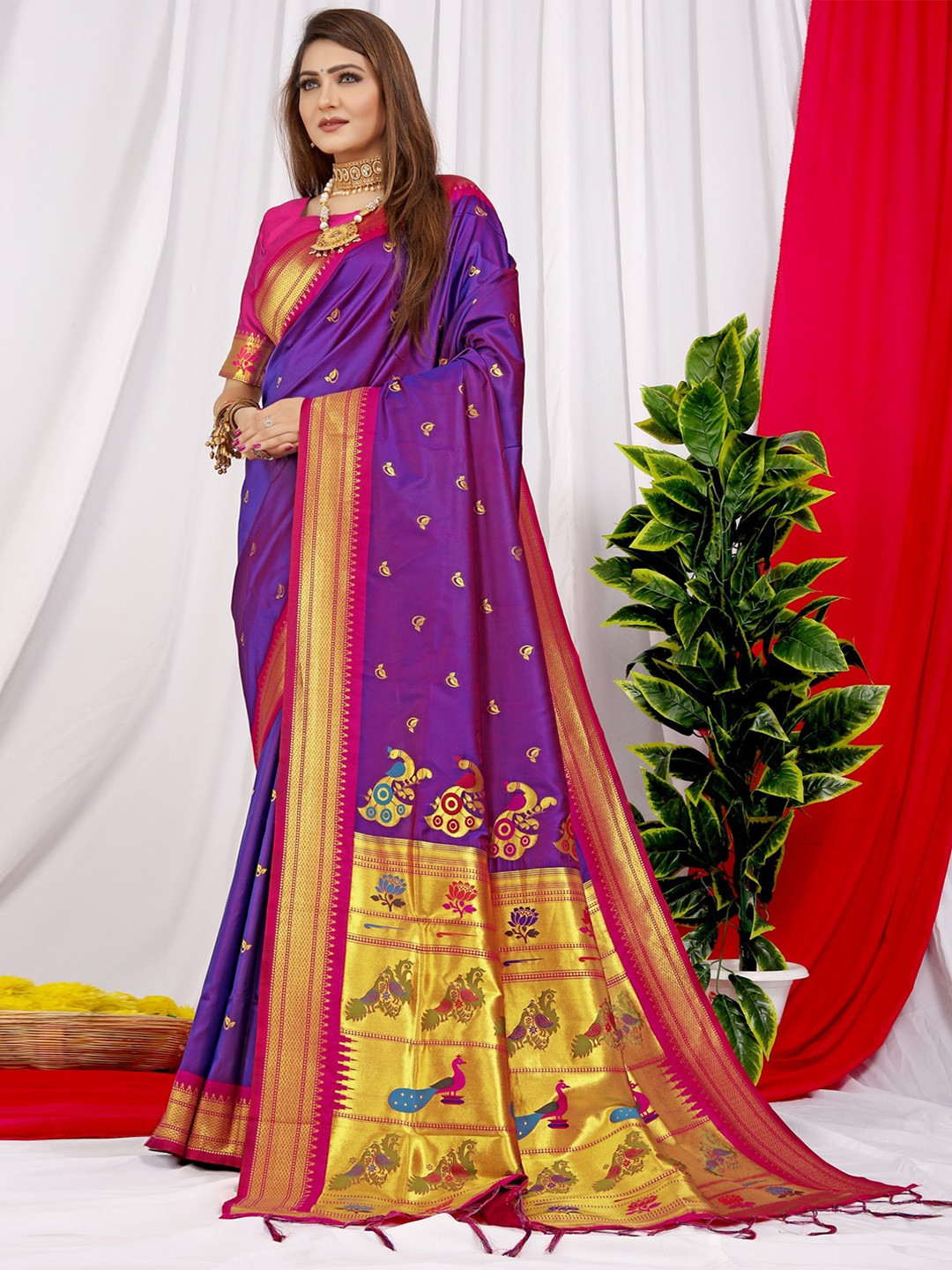 

CANIZZARO Ethnic Motifs Zari Pure Silk Paithani Saree, Purple