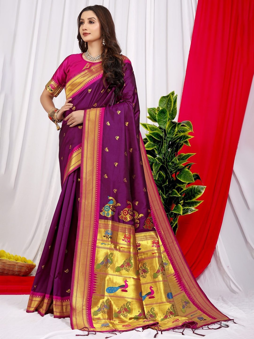 

CANIZZARO Ethnic Motifs Zari Pure Silk Paithani Saree, Burgundy