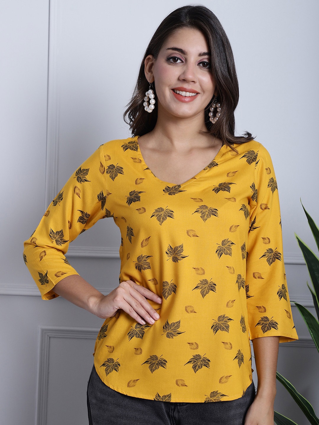 

Grancy Floral Printed V-Neck Block Print Cotton Top, Yellow