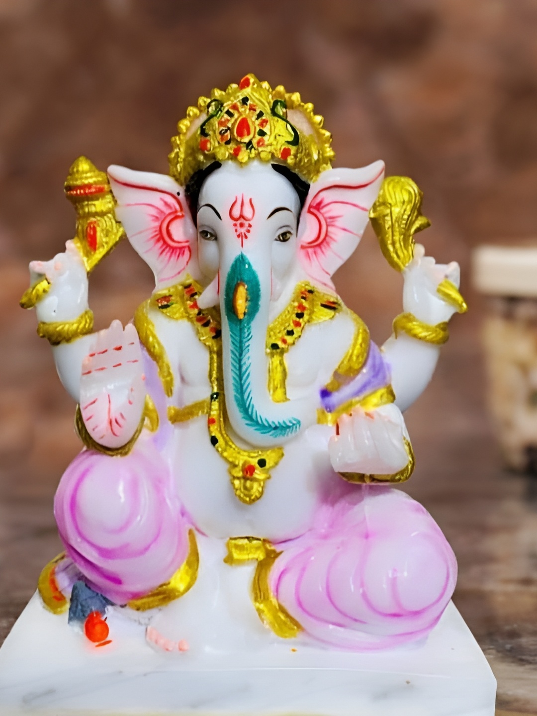 

krishnagallery1 White & Gold Toned Religious Marble Showpiece