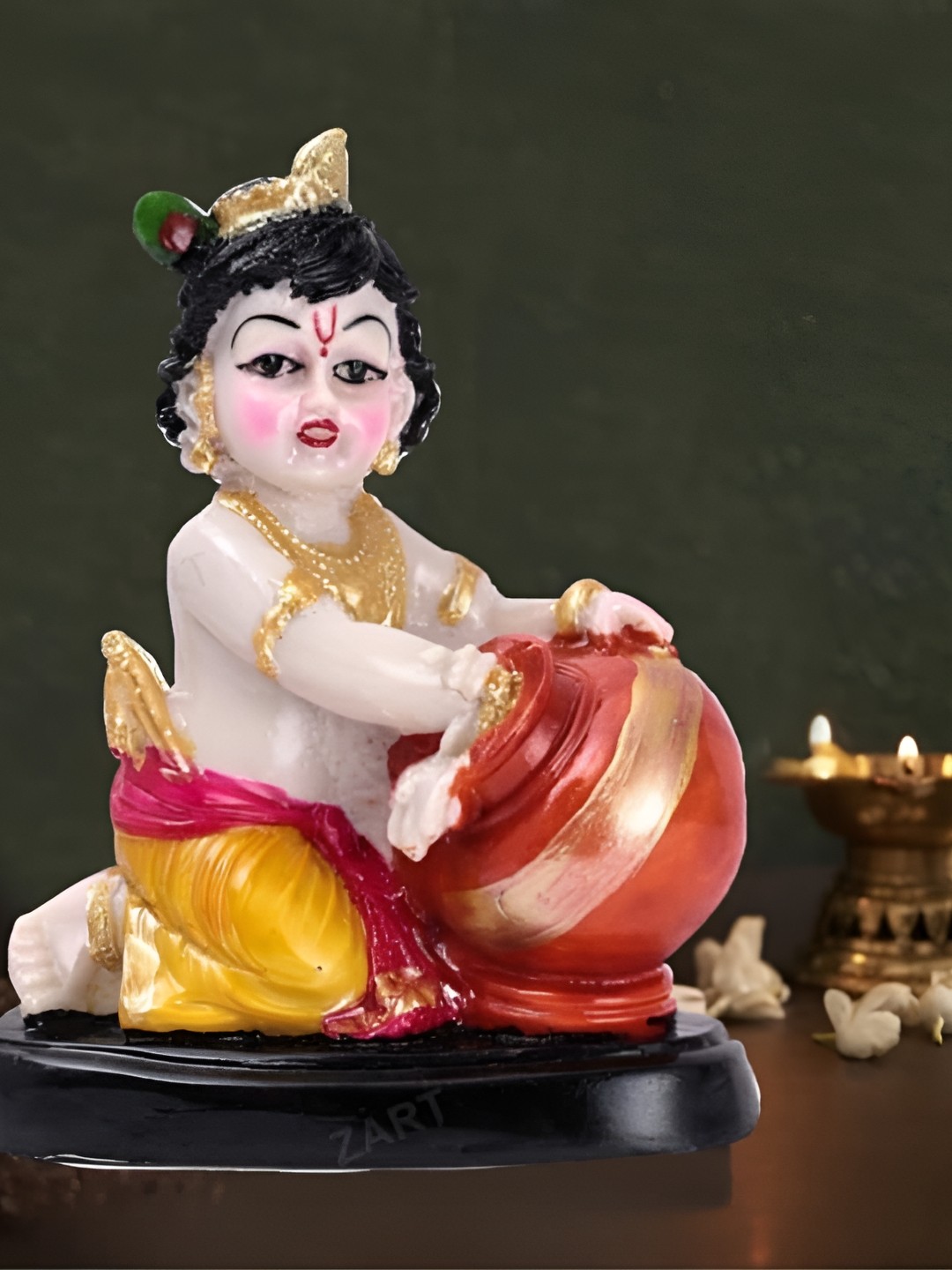 

krishnagallery1 White Marble Showpiece