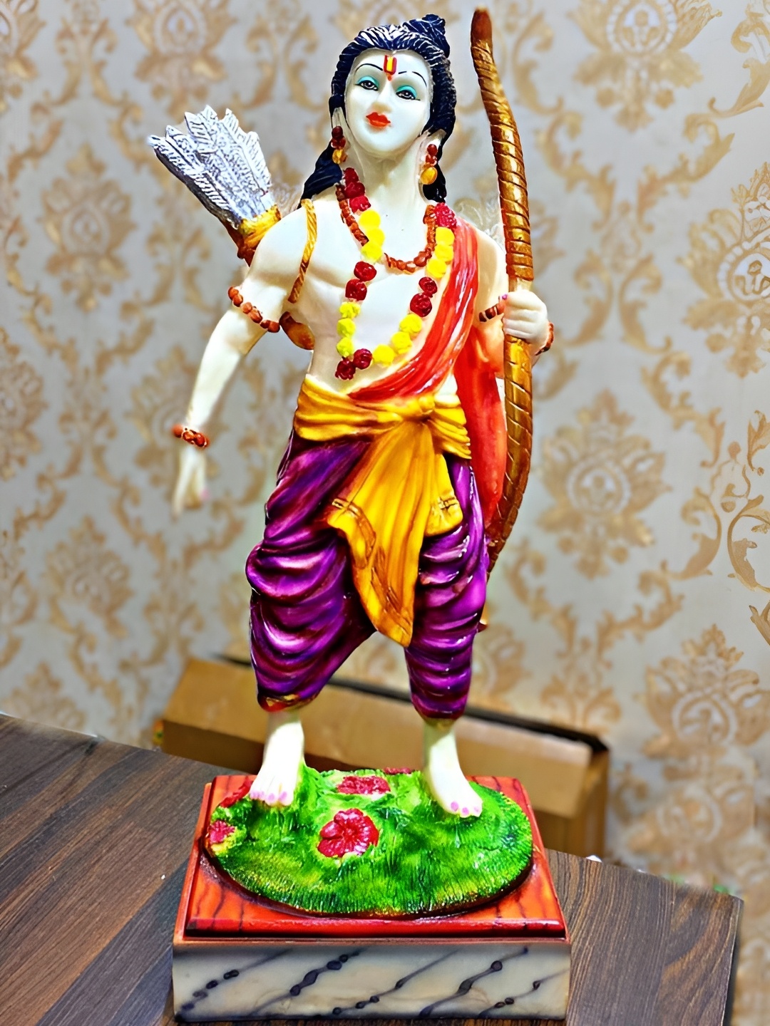 

krishnagallery1 Cream & Purple Religious Extra Large Idol Showpieces