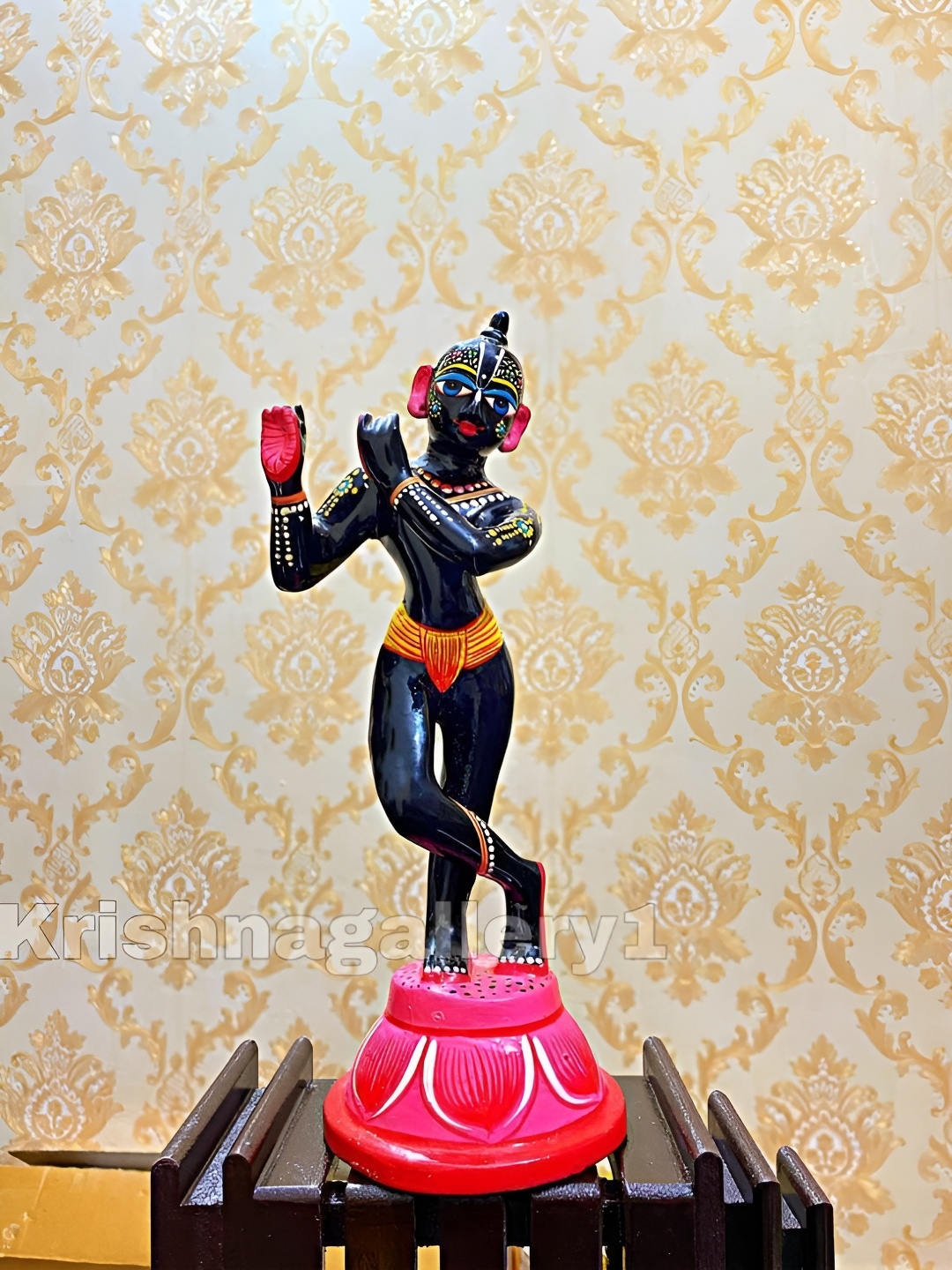 

krishnagallery1 Black and GoldToned Religious Idol Showpiece